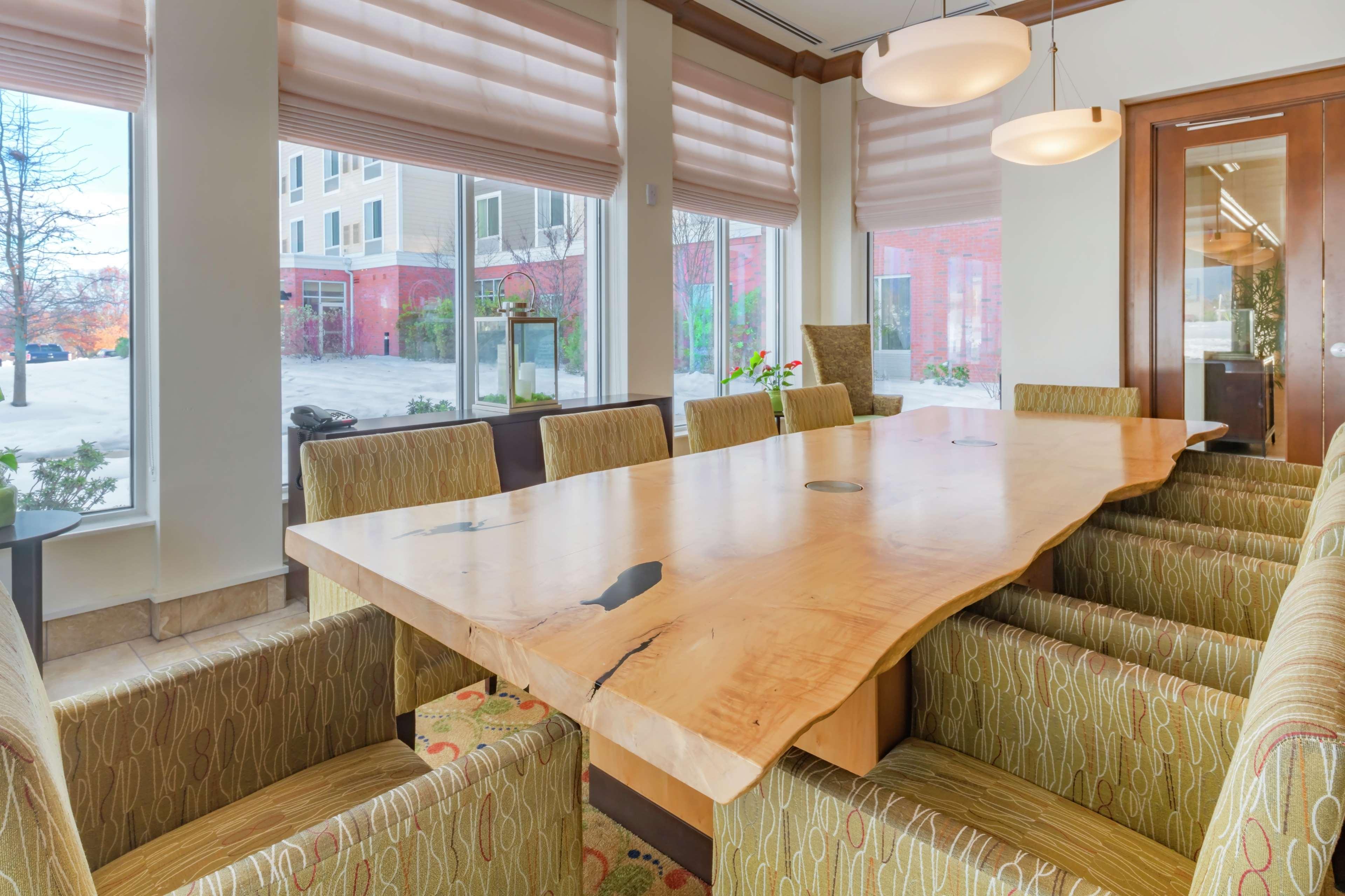 Hilton Garden Inn Devens Common Bagian luar foto