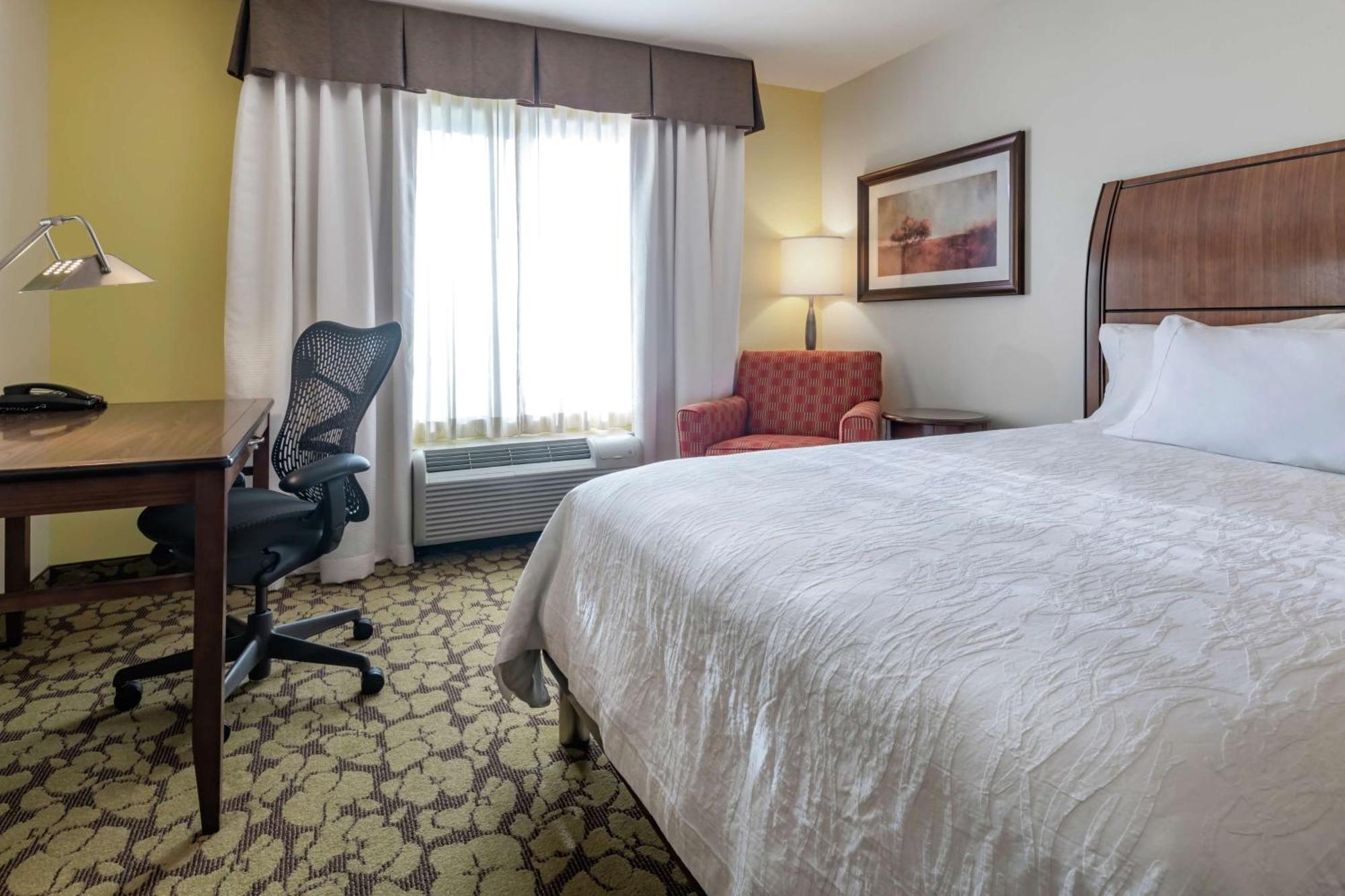 Hilton Garden Inn Devens Common Bagian luar foto