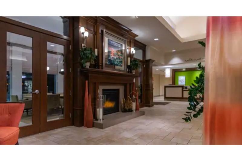 Hilton Garden Inn Devens Common Bagian luar foto